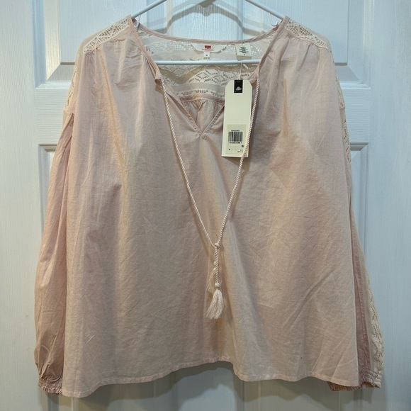 Levis NWT Oversized Peasant Blouse Crochet Shoulder Pale Pink Women Sz M - Picture 1 of 10